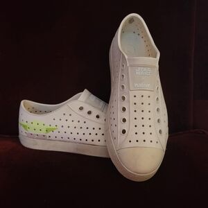 Star Wars Native White Slip-On Shoes
